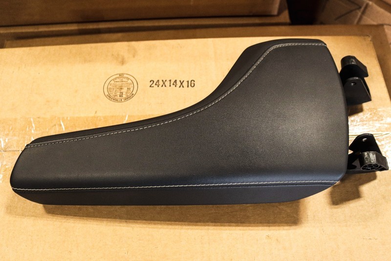 2016–2024 Chevy Camaro Center Console Lid Armrest ZL1 SS Stone Stitching OEM