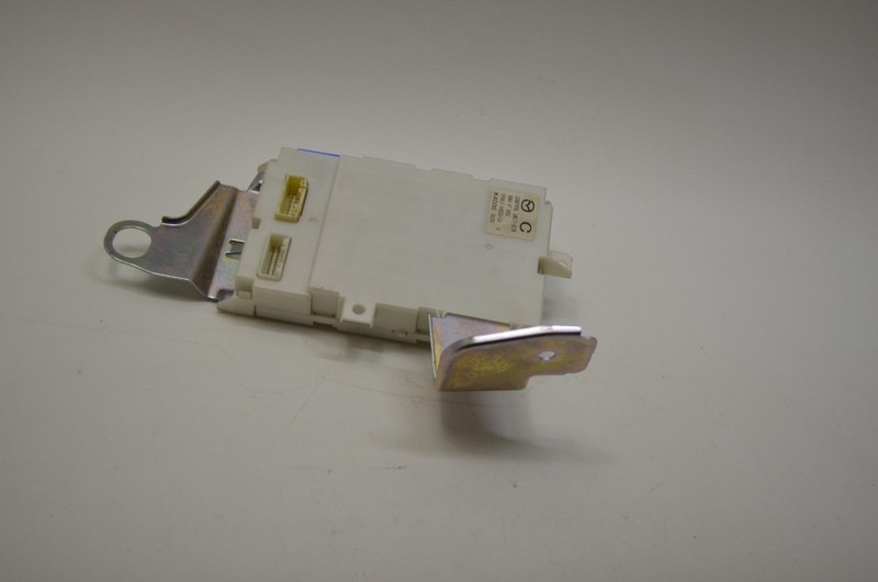 10-11 MAZDA 3 BODY CONTROL MODULE BCM BCU OEM