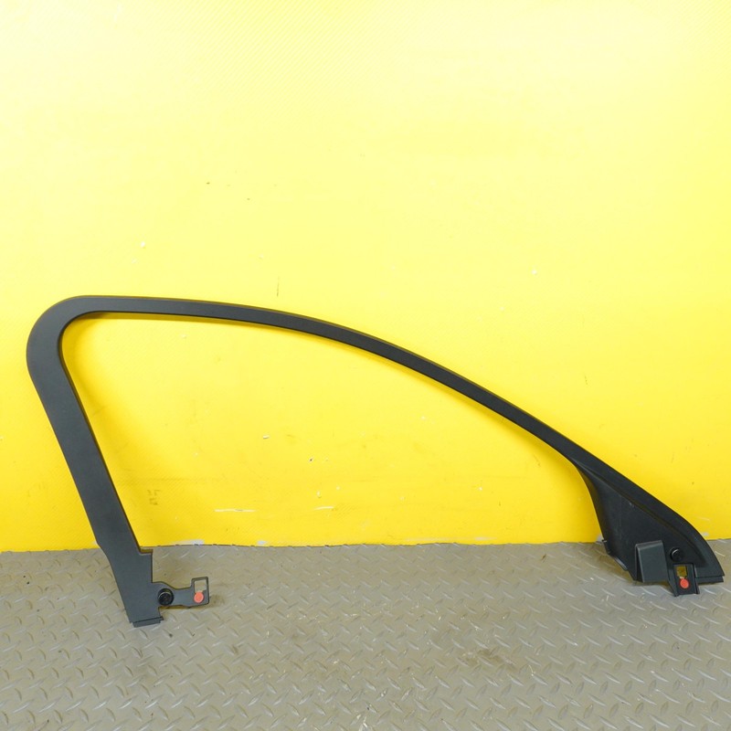 2023-2025 DODGE HORNET FRONT LEFT SIDE DOOR WINDOW FRAME TRIM COVER 156155790