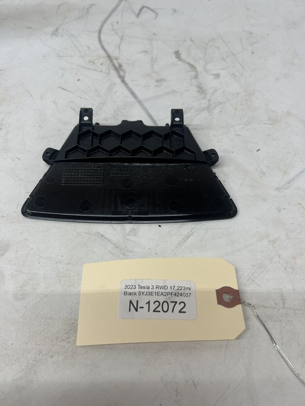 17-23TESLA M 3 INTERIOR REAR VIEW MIRROR SHIELD COVER 1530259-00 12072 B39