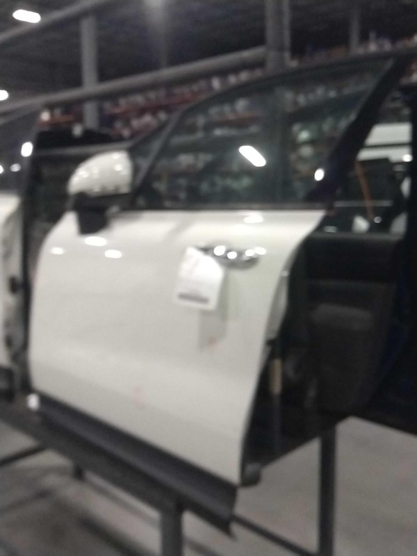 2016 FIAT 500 Left Front Door White 4DR SUV 118K Miles OEM Part 52081