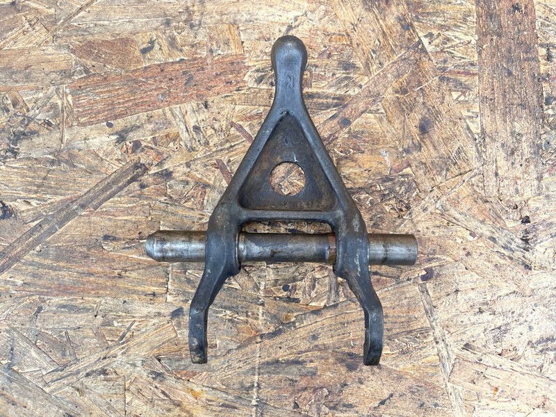 85-91 Porsche 924 944 Factory Bearing Clutch Release Arm Fork Lever Shaft OEM