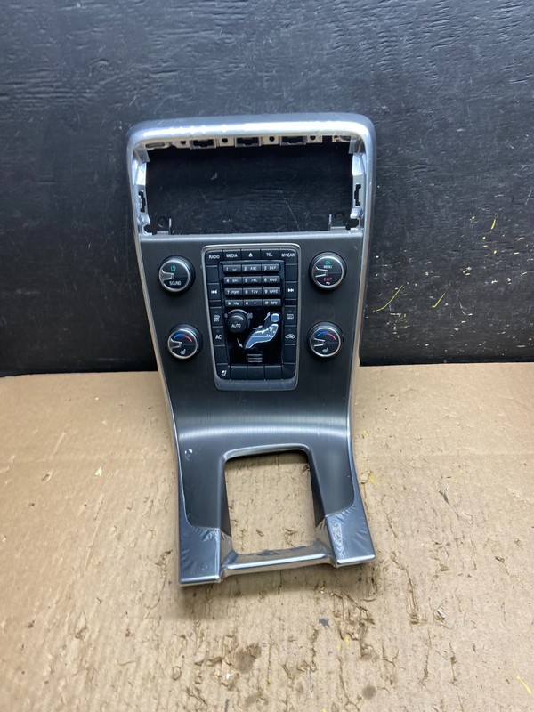 2011 to 2018 Volvo S60 Climate Control Radio Bezel Panel Trim Oem T8432 DG