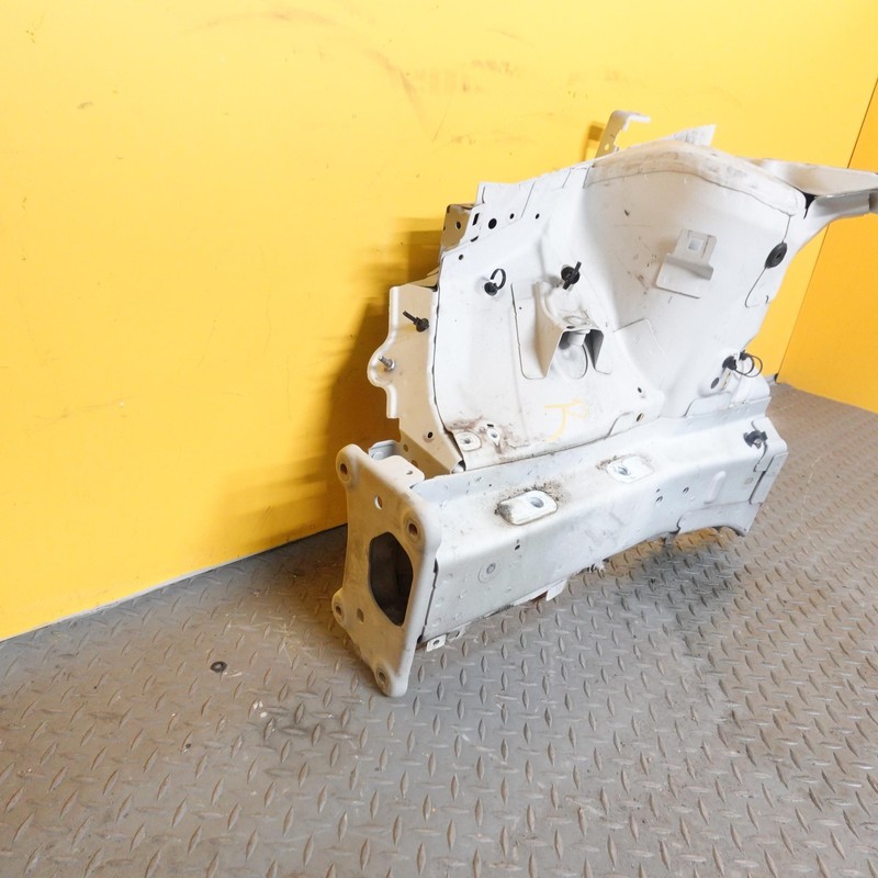2019-2022 VOLVO XC40 FRONT RIGHT PASSENGER SIDE BODY FRAME APRON OEM