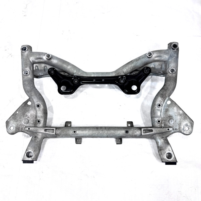 08-17 MERCEDES W204 C250 E350 FRONT SUB FRAME SUBFRAME ENGINE CROSSMEMBER OEM