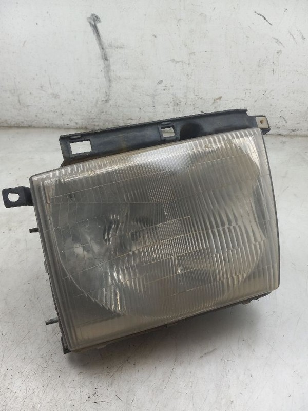 97 98 99 00 TOYOTA TACOMA PRERUNNER DRIVER LEFT HEADLIGHT