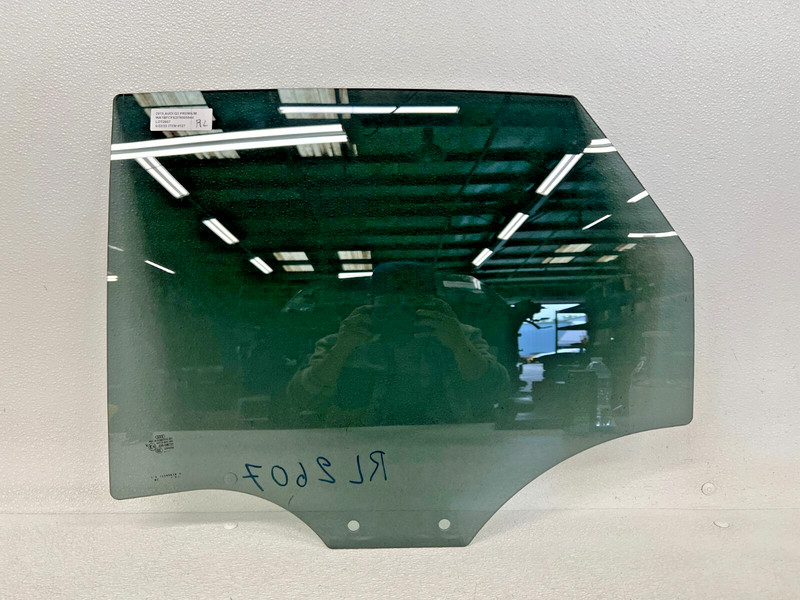 ⭐2015-2018 AUDI Q3 REAR LEFT DRIVER SIDE DOOR WINDOW GLASS ASSEMBLY OEM LOT2607