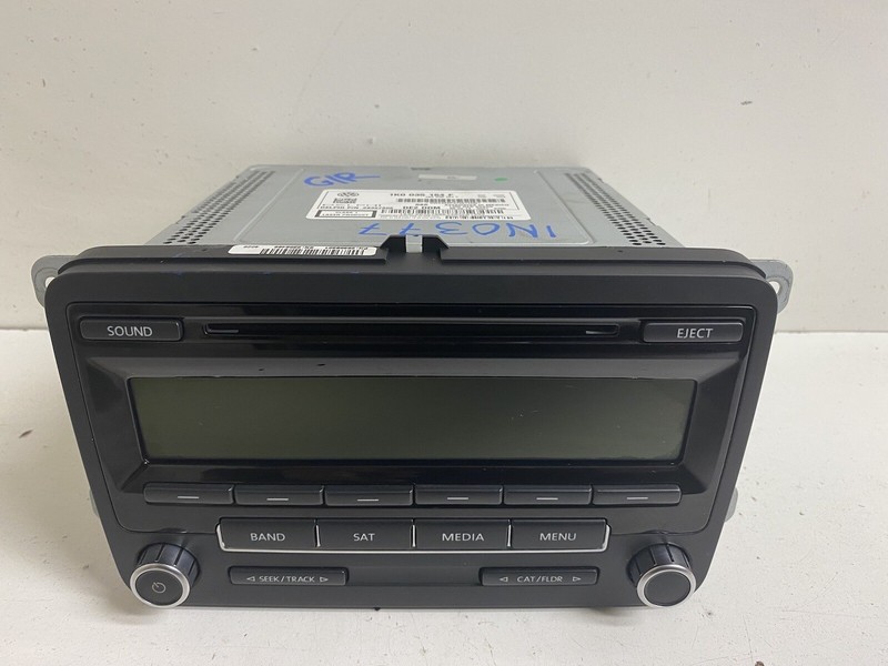 2014 Volkswagen Jetta NON-NAV 1K0 035 164 F Radio Stereo 2 DIN Disc CD Player