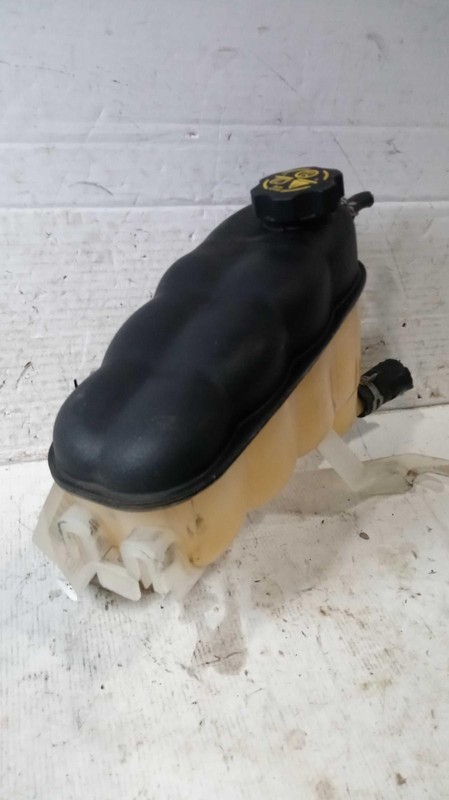 Used Engine Coolant Reservoir fits: 2017 Cadillac Escalade 5.3L opt L83 Grade A