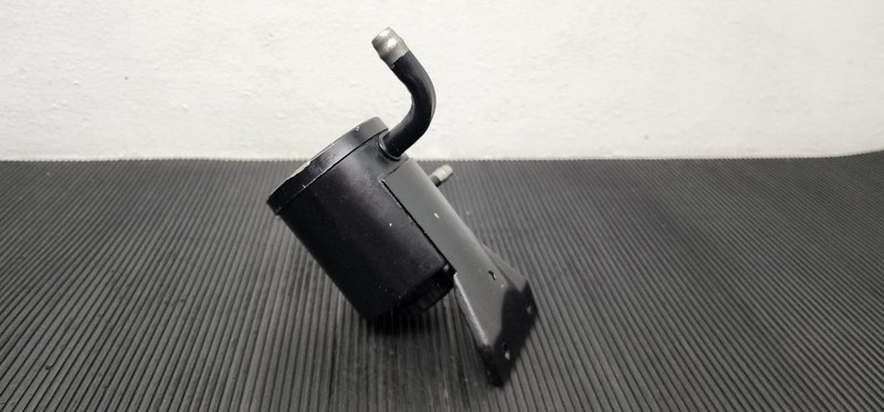 96-02 Chevrolet Express Power Steering Reservoir OEM 26073040
