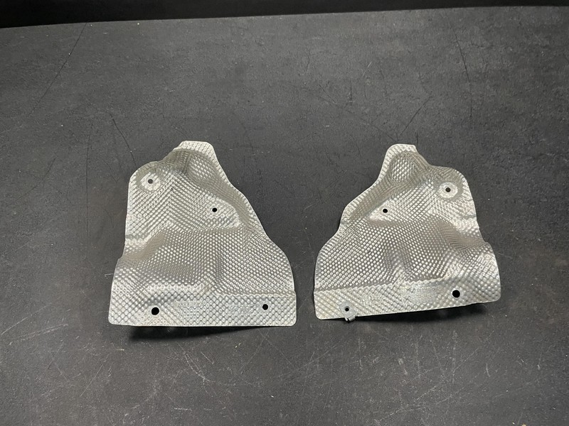 2PC Exhaust Muffler Right & Left Heat Shield 2018 Mercedes GLS 550 2017 2019