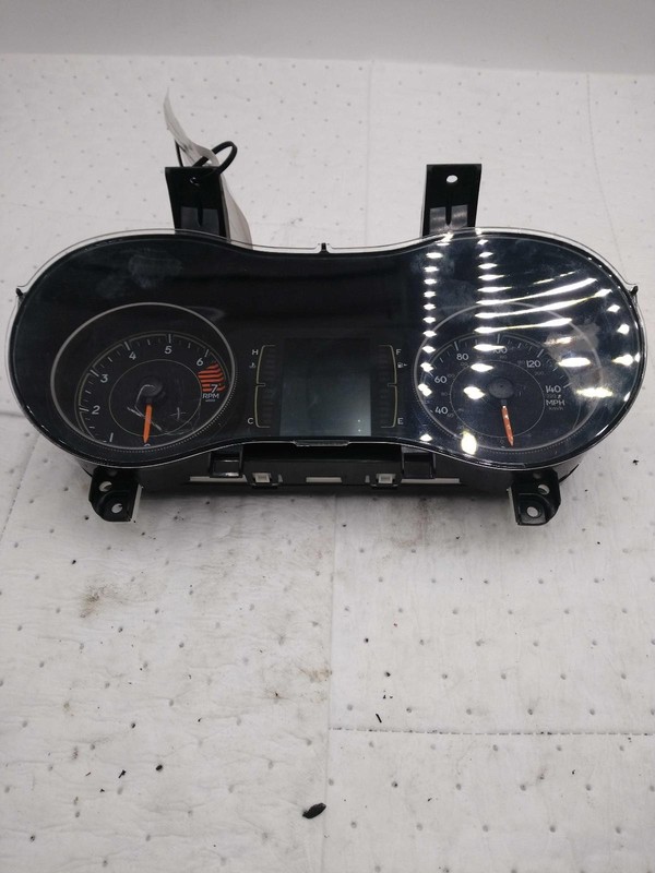 2019 Jeep Cherokee Speedometer Gauge OEM White 2.4L 32K Miles NJ25-25398-642858