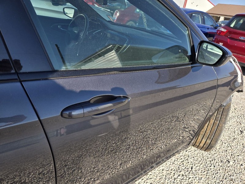 Passenger Front Door Electric Sedan Acoustic Glass Fits 15-17 200 3573792