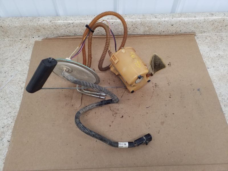 Fuel Pump Gasoline Front Midship Tank Fits 99-04 FORD F250SD PICKUP 195975