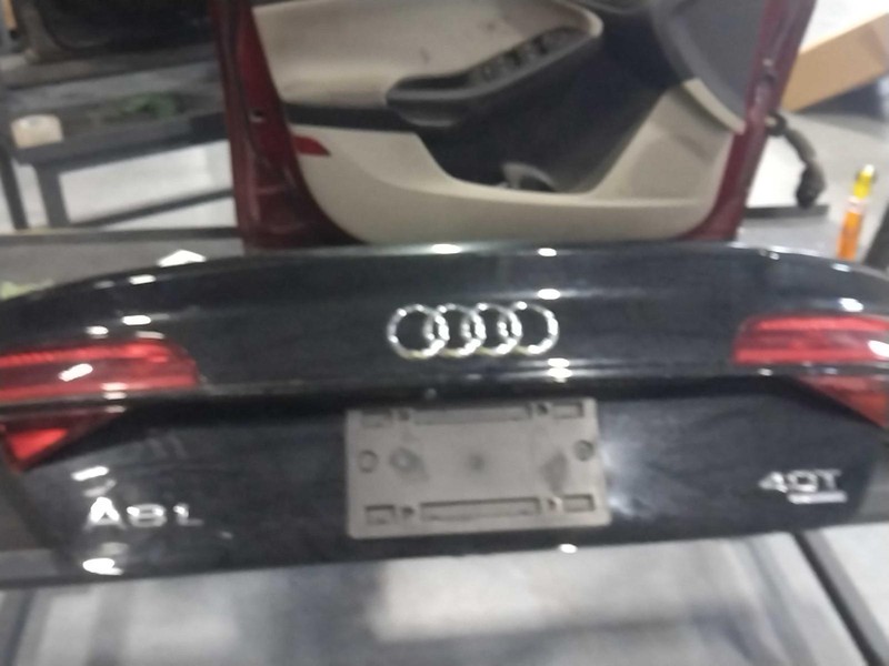 2017 AUDI A8 Deck Lid Trunk Lid Black OEM 4H0827023L 76000 Miles Used