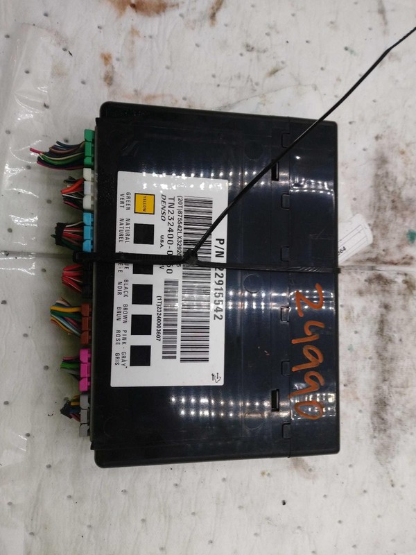2014 GMC Acadia Body Control Module OEM 22820314,22915542 155K Miles
