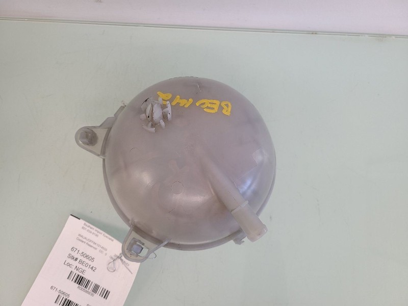 Coolant Reservoir Germany Built Fits 15-20 GOLF 586830