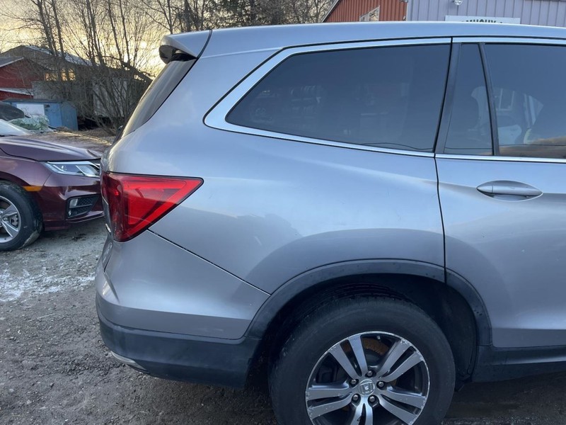 16-18 HONDA PILOT RIGHT QUARTER PANEL SILVER PC:NH830M 3.5L AWD 250K EX-L 63467