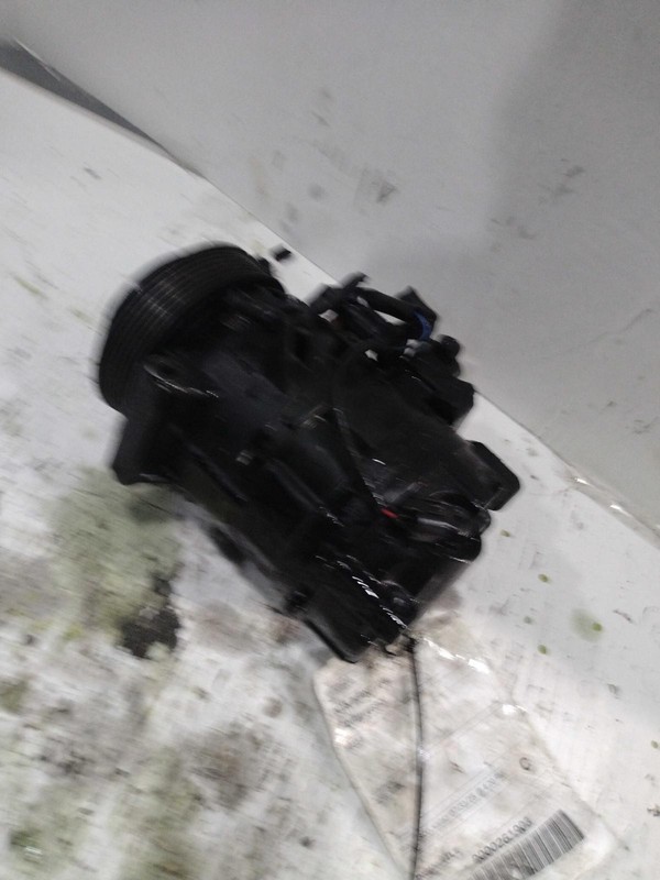 2015 INFINITI Q40 A/C Compressor OEM 926001CB0A 113K Miles Grey