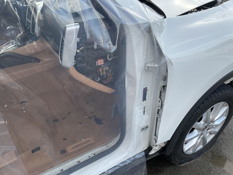 RIGHT A-PILLAR WHITE PC: 0Q -BASE- FITS 2012 PORSCHE CAYENNE 36389