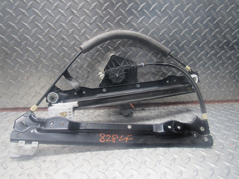 11 12 13 CHRYSLER 200 LEFT FRONT DRIVER WINDOW REGULATOR ELECTRIC SEDAN