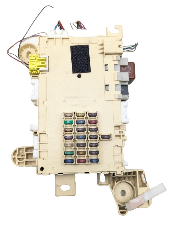 2001-2002 Lexus LS430 Right Passenger Cabin Fuse Box OEM 82730-50100