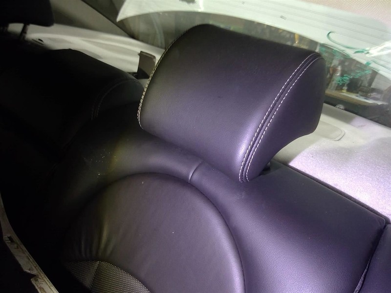 LACROSSE2017 2 Rear Headrests 1780688