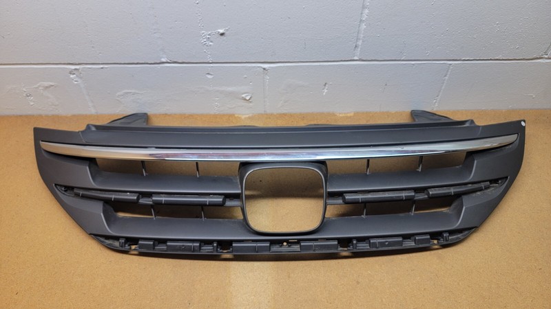 2012 2013 2014 Honda CRV Front Bumper Upper Grille OEM