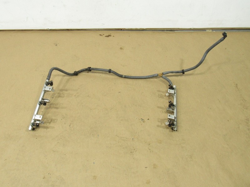 09-12 Porsche Boxster 2009 2.9L Engine Fuel Injector Rail Rails W/ Injectors ;:Y