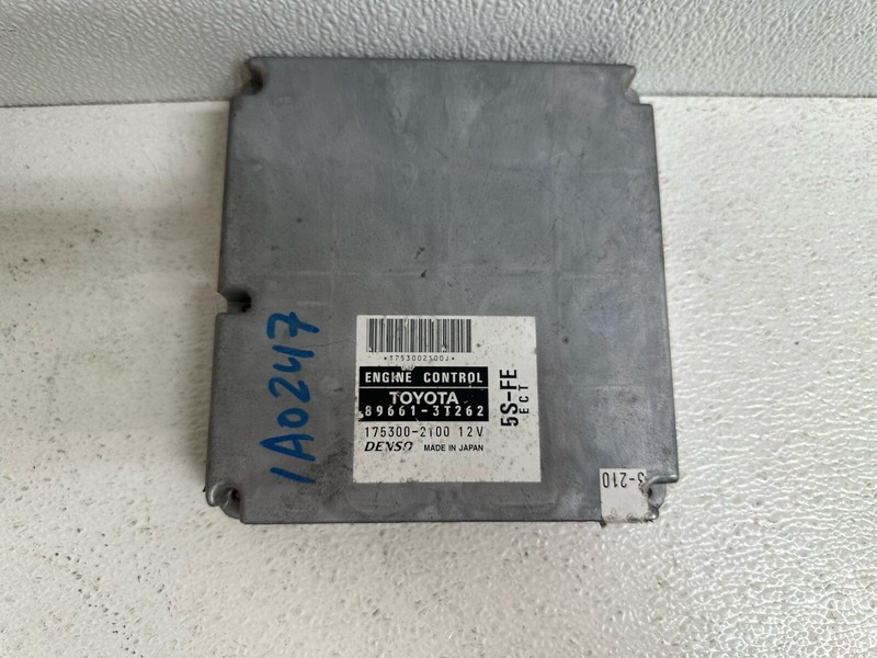 1998-1999 Toyota Camry AT Fed Emissions Engine Computer Control Module Ecu Pcu