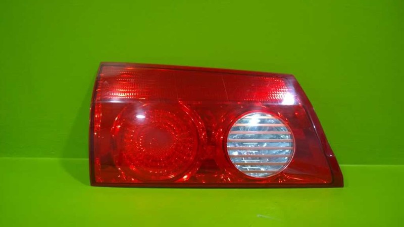 06 07 08 09 10 SIENNA DRIVER LEFT LID MOUNT TAILLIGHT LAMP OEM 3321-51