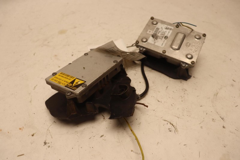 2003-2006 MERCEDES SLK55 AMG R171 HEADLIGHT BALLAST XENON HID MODULE UNIT OEM