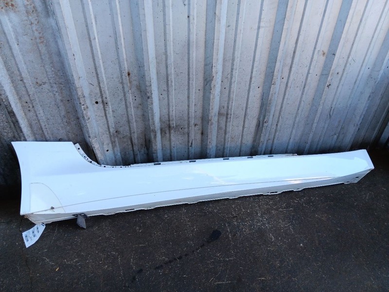 2014 - 2015 JAGUAR F-TYPE OEM RIGHT FRONT SIDE SKIRT ROCKER MOLDING EX53101D56A
