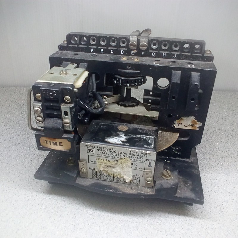General Electric Very Inverse Time Overcurrent Relay 121FC53A2A
