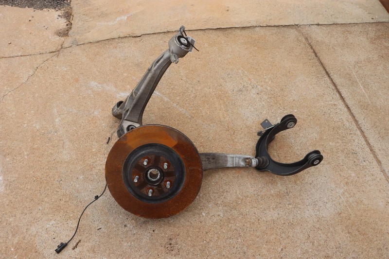 2016-2024 DODGE DURANGO AWD FRONT RIGHT SPINDLE KNUCKLE HUB W/ CONTROL ARMS OEM