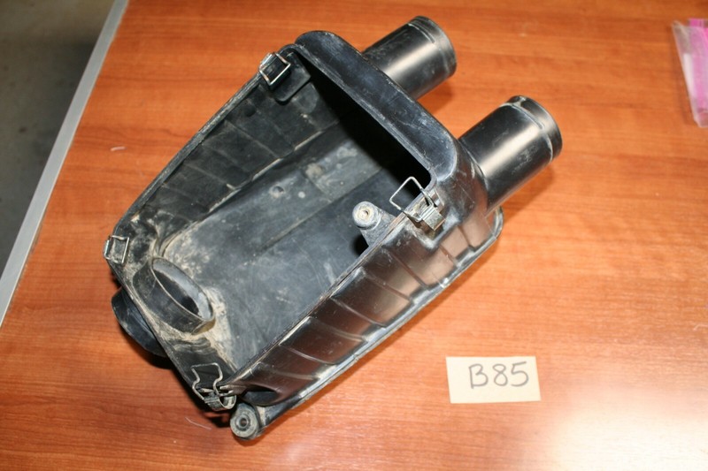 1989 Honda TRX 350 Foreman 4x4 Air Cleaner Filter Box Cover Housing OEM 89 D