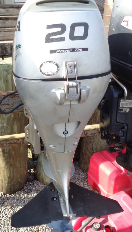 USED 2006 HONDA 20 HP BF20 15" 4-STROKE OUTBOARD BOAT MOTOR ENGINE