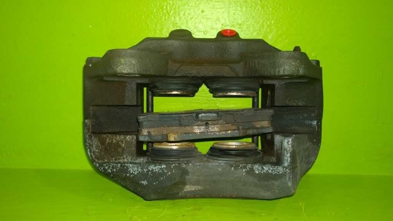 974RUNNER SR5 3.4L 4X2 AT PASSENGER RIGHT FRONT BRAKE CALIPER OEM 2617-30