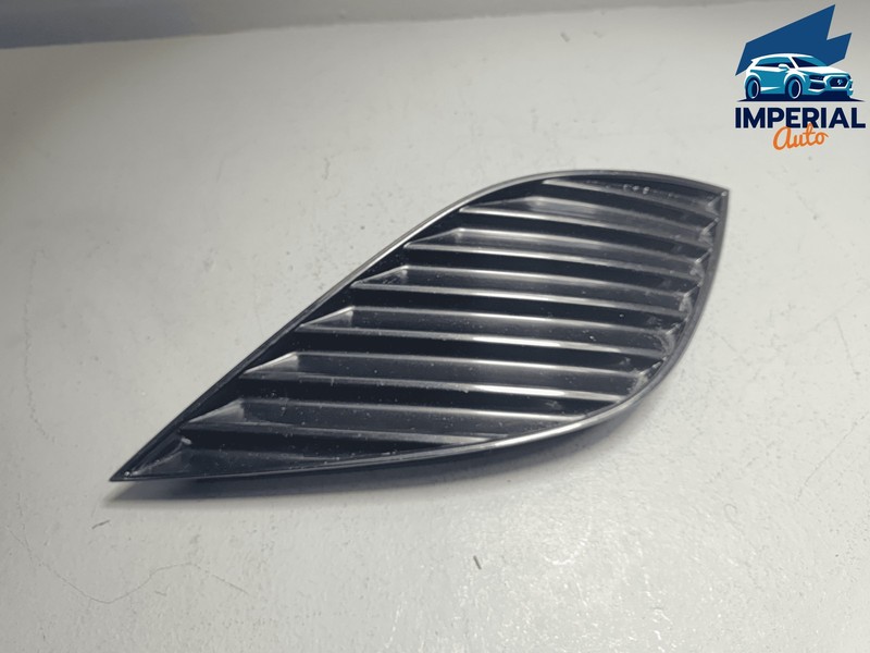 TOYOTA CAMRY XSE FRONT BUMPER PASSENGER SIDE TRIM GRILLE COVER OEM 2018-2024