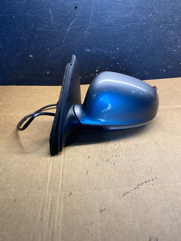 2006-2010 Volkswagen Jetta Left Driver View Door Mirror OEM AB3555 MS