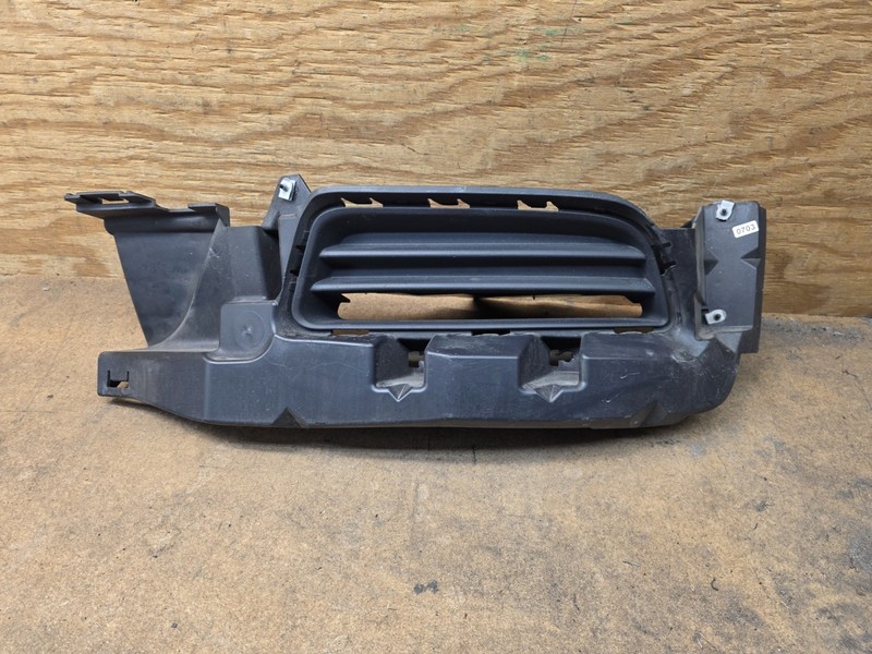 2015-2020 DODGE CHARGER SXT Front Bumper Left LH Foglight Bezel W/Air Duct OEM