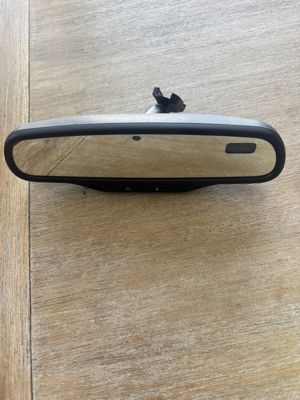 2007-2009 Chevy Equinox Overhead Windshield Power Auto Dim Rear View Mirror