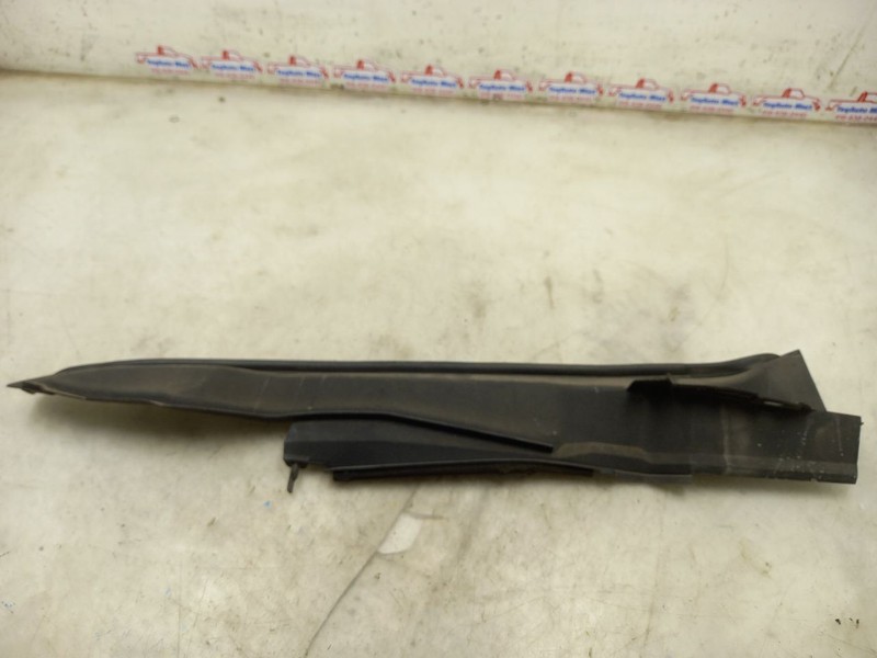 10 LEXUS RX450H PASSENGER RIGHT FENDER RAIL BOLT COVER