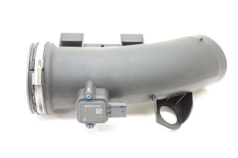 2014-2019 BMW 640I Gran Coupe Intake Tube with Air Flow Meter 1054695S0