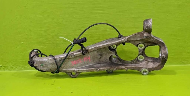 11 12 13 M37 PASSENGER RIGHT FRONT KNUCKLE THRU 1/13 OEM 3802-154