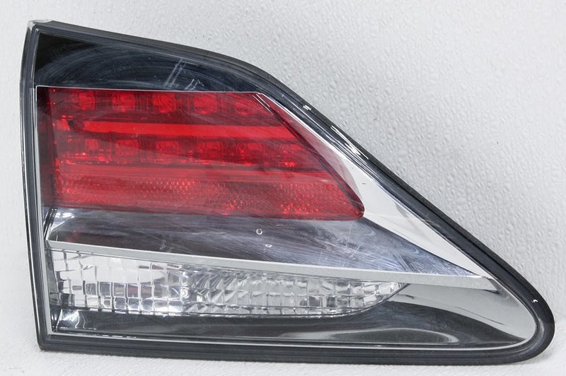 OEM Lexus RX350, RX450h Left Driver Side Halogen Tail Lamp Lens Chipped