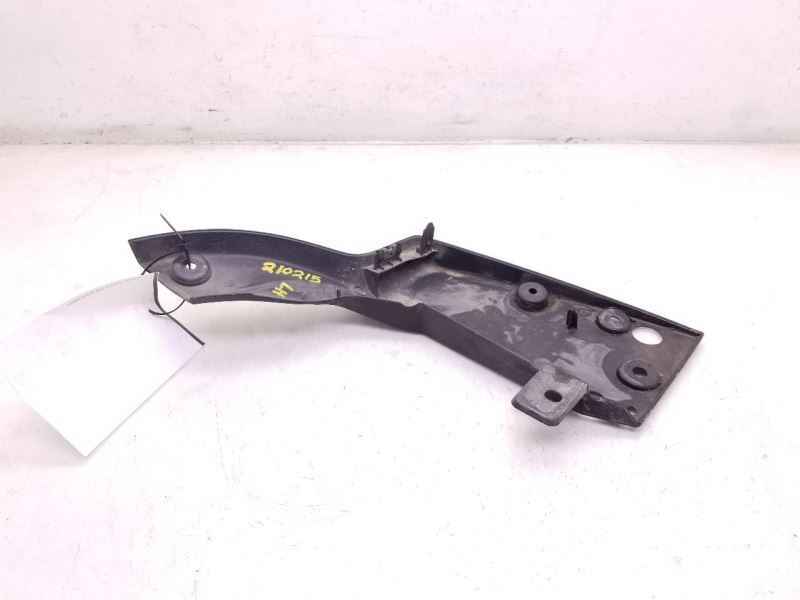 10-15 TOYOTA PRIUS V 1.8L DRIVER SIDE REAR LOWER BUMPER MOUNTED VANITY