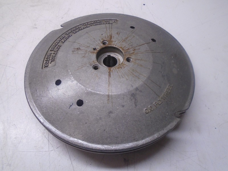 WA3 581676 Evinrude Johnson 9.9 15 HP 1977-1992 Flywheel 582141 582431 T27