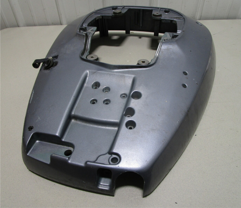 6N7-42711-40-EK Yamaha Outboard 115 HP Lower Bottom Cowl Engine Pan Cowling 1991
