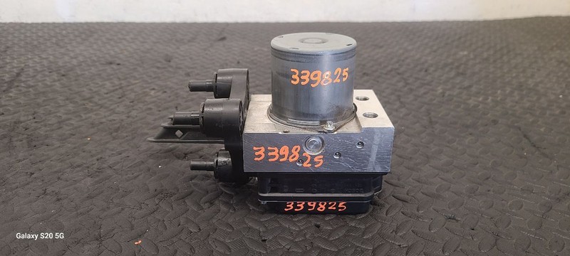 2012-2013 Mercedes CLS550 E-CLASS ABS Pump W/O Adaptive Cruise OEM A2184310112